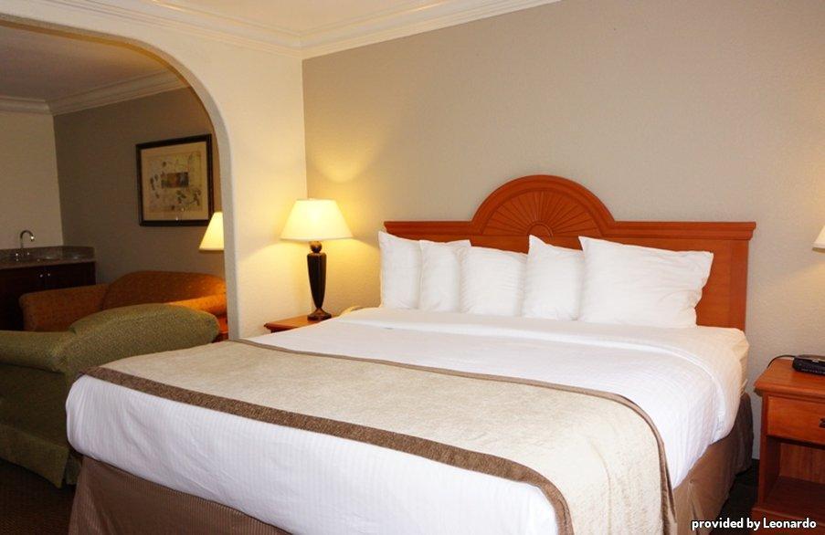 Best Western Isabelle Court Galliano Экстерьер фото